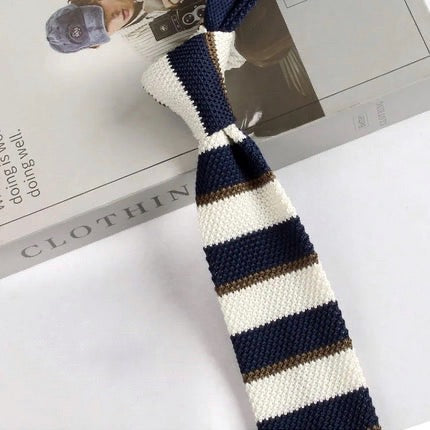 Retro Style Narrow Knitted Tie