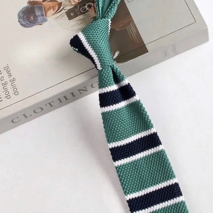 Retro Style Narrow Knitted Tie