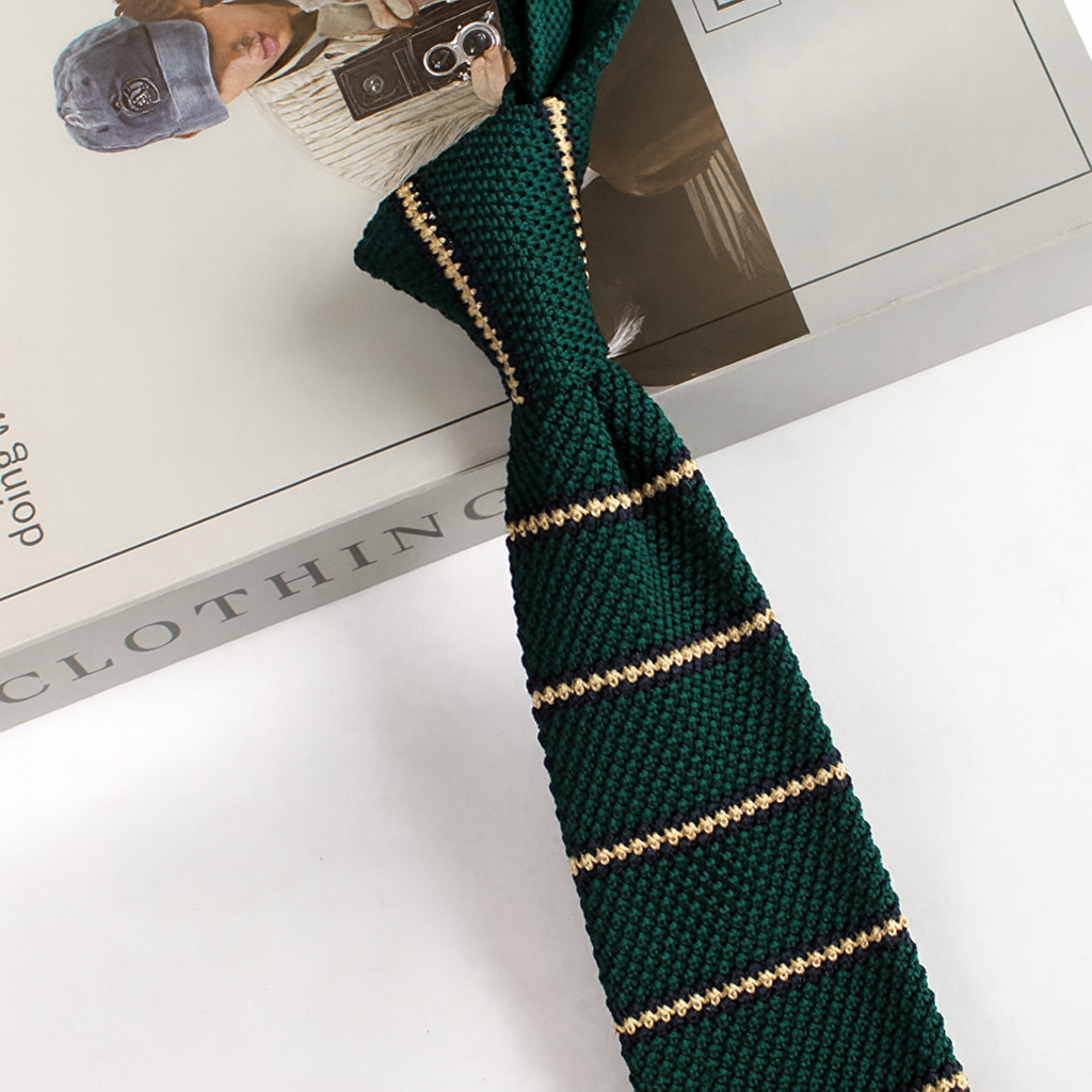 Retro Style Narrow Knitted Tie