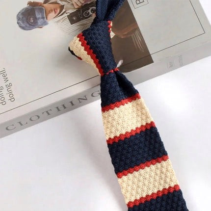 Retro Style Narrow Knitted Tie